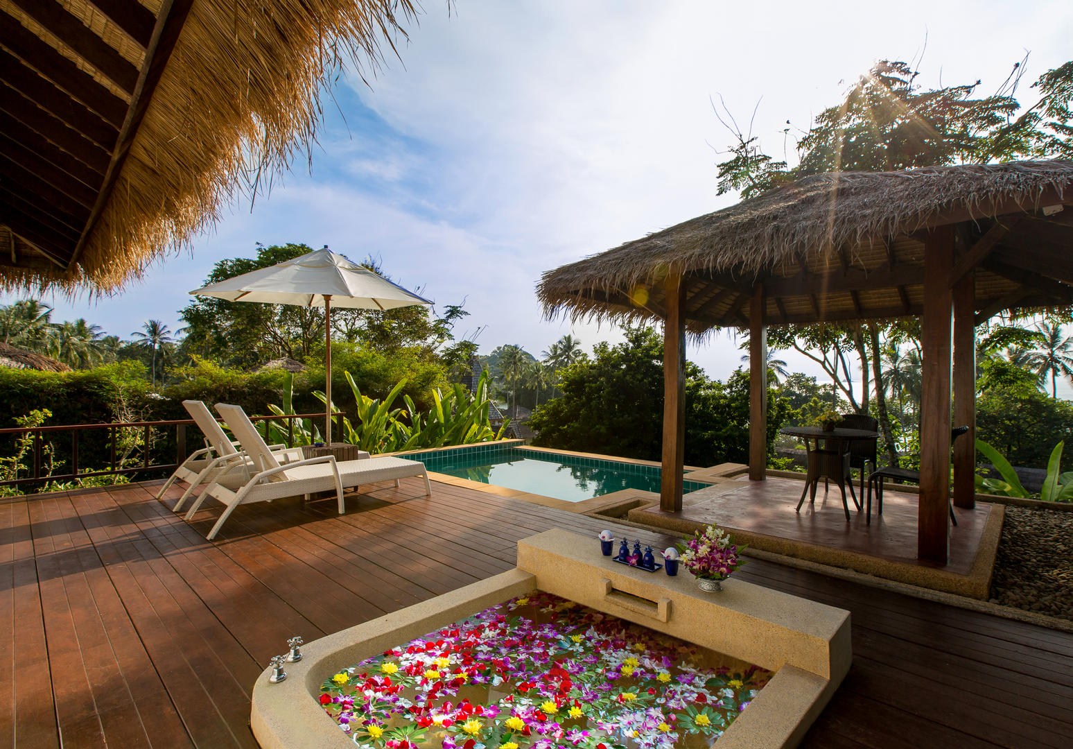 Deluxe-Pool-Villa-GLOW-Elixir-10