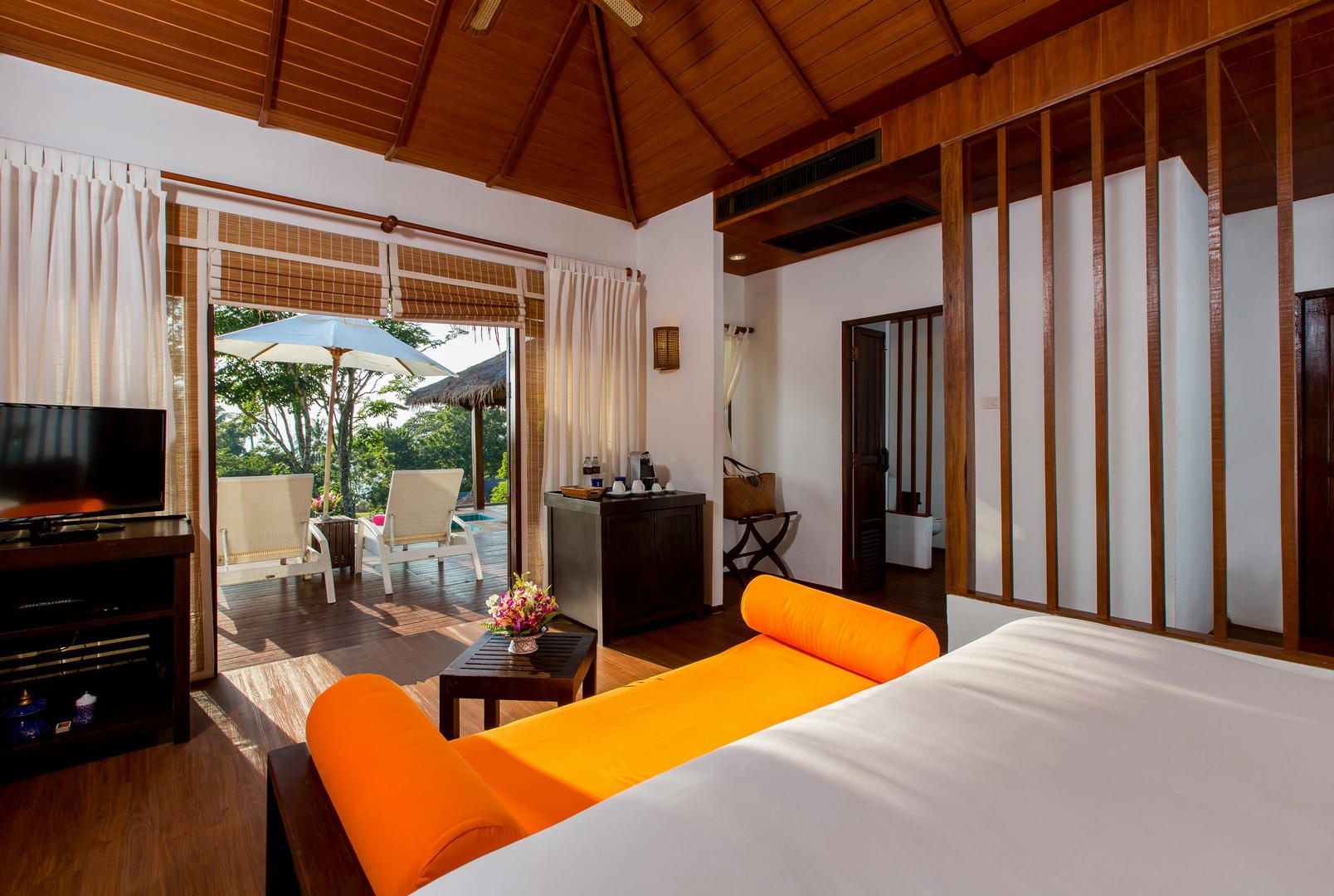 Deluxe-Pool-Villa-GLOW-Elixir-12