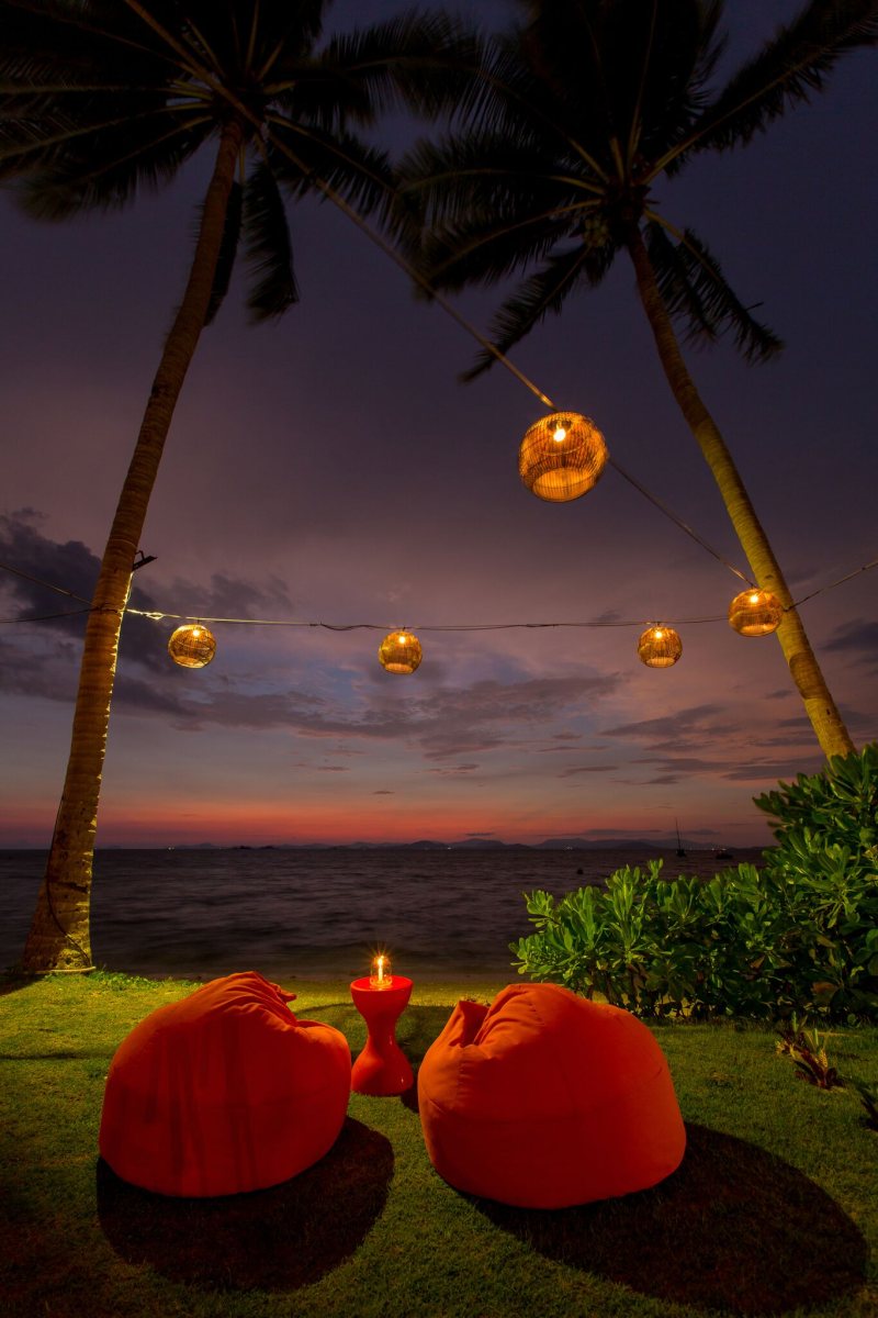 TIKI-BAR-2