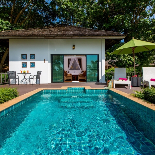 Beachfront-Pool-Villa-GLOW-Elixir-1