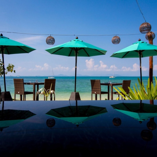 Waves-Restaurant